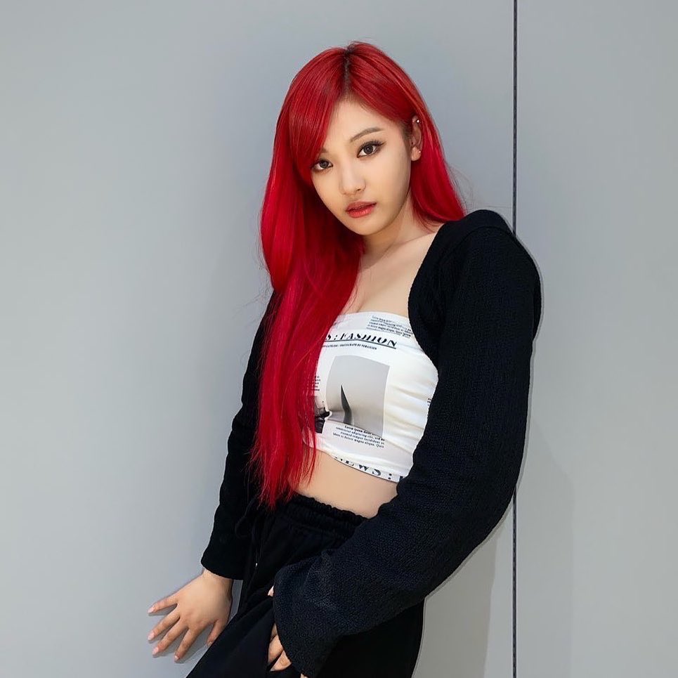 aespa_off's tweet photo. Thank you for loving our debut single ‘Next Level’! We can’t wait to see you!
Love you, NICOLE of aespa. 🦋⚔️✨
저희 데뷔 싱글 '넥스트 레벨'을 사랑해주셔서 감사합니다!  우리는 당신을보고 싶어! 
 사랑해, 에스파의 니콜. 🦋⚔️✨

#aespa #NICOLE https://t.co/PzZUc1JfMp