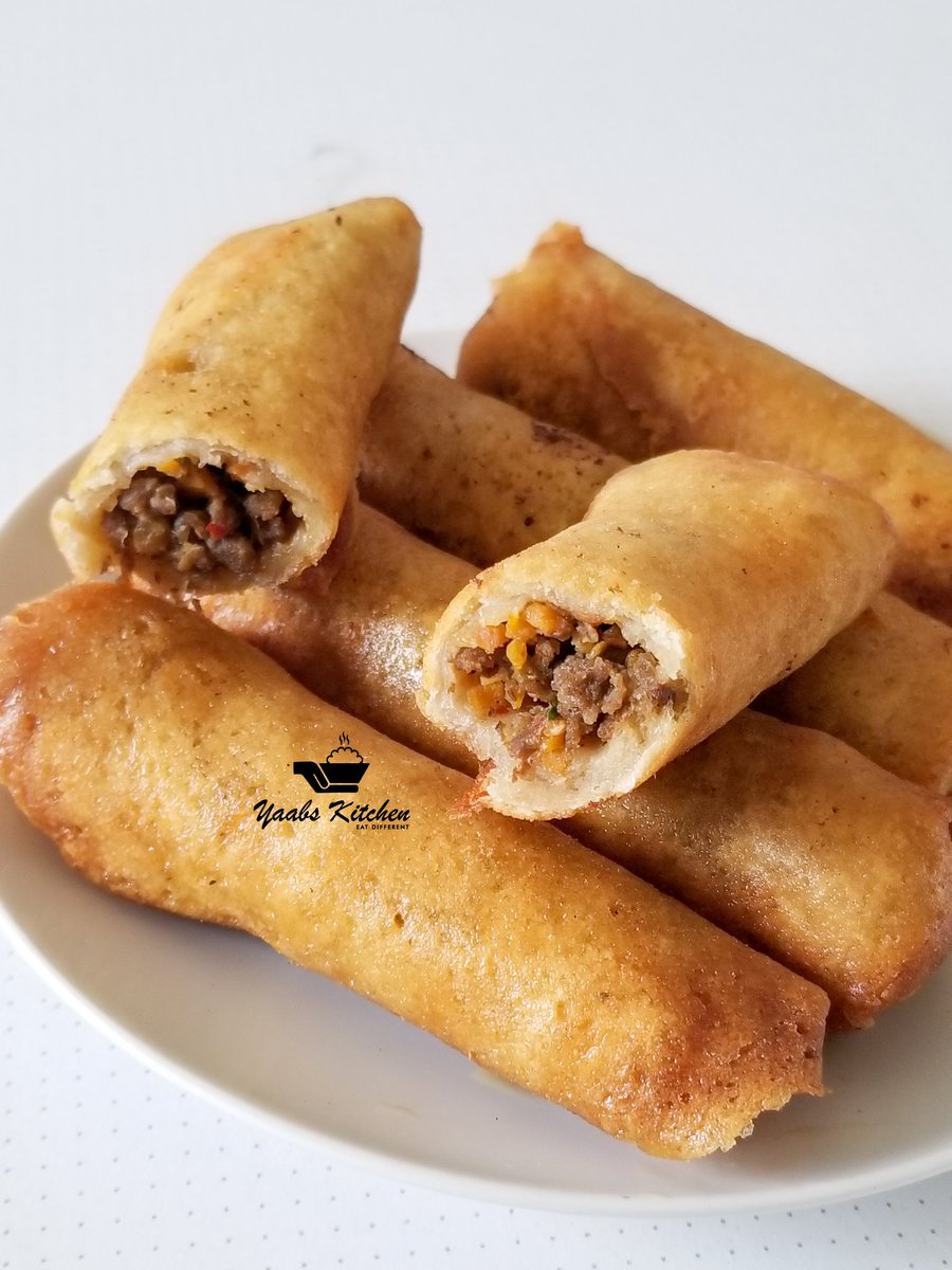 yaabskitchen's tweet photo. Meet me half way with your favourite Juice🙂.
Available in Frozen, Baked and Fried for Meat lovers and Vegetarian option. #eatdiffefent #Trending #Food #Monday #SnackMe https://t.co/ofnyCXjhjw