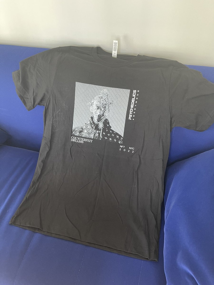 In the spirit of @JB__nfts I want to give away this <a href="/psychanon/"></a> tee in L to someone in the PA fam.
Simply: 
- follow me @broynco 
- like &amp; retweet
- comment your PA NFT and ‘not in NYC’ if you didn’t make it (prioritizing those who didn’t) 
- Picking winner in 24hrs