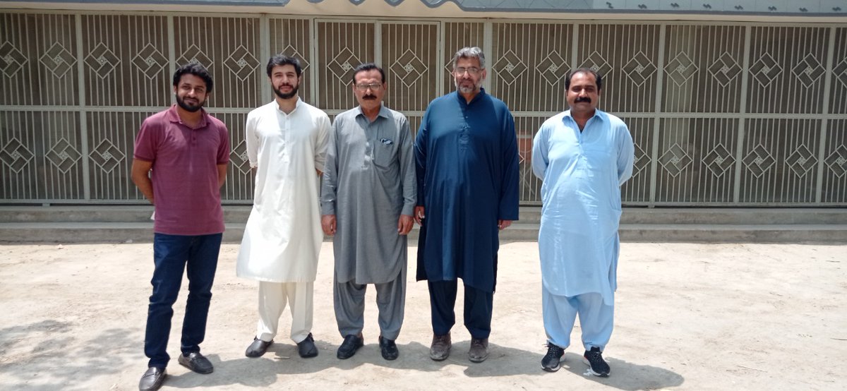 AgriRepublic's tweet photo. #DigitalDera #SmartVillages network #Pakpattan had the pleasure to host a visit from Lahore University of Management Sciences #LUMS led by Nauman Ahmad Zaffar, Project Director #NIC #SSBASS, Mansoor Lashari, CEO, BarqBox  Muhammad Huzaifa Qasmi, #EV Expert, LUMS Energy Institute. https://t.co/Mu8GFHTXLf