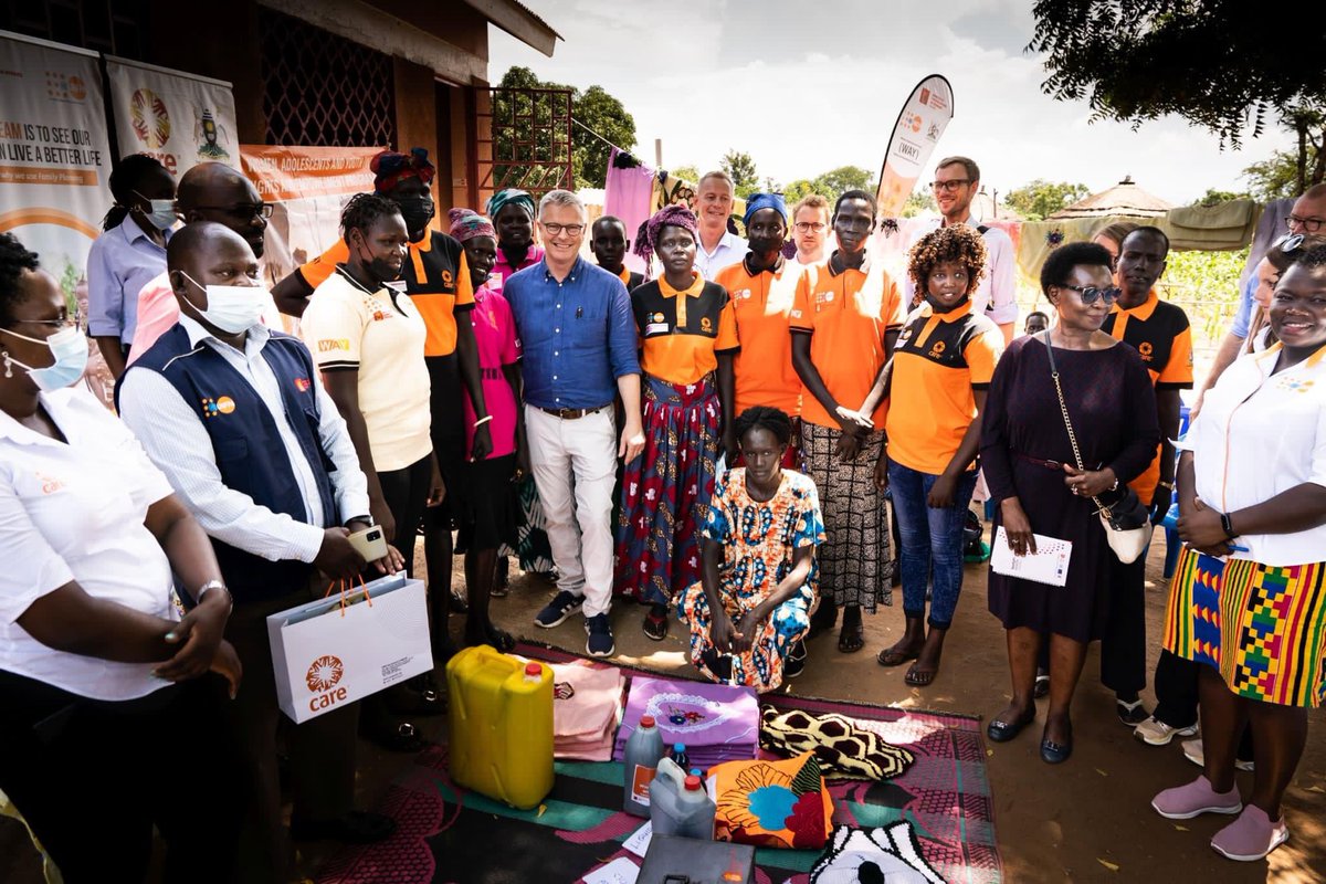 DKinUganda's tweet image. The projects he visited included @UNFPAUganda’s Way project that addresses #SRHR #GBV &amp;amp; NURI Agriculture project that advances #agriculture support to Ugandans &amp;amp; refugees.He applauded Uganda’s continued hospitality towards refugees &amp;amp; re-affirmed Denmark’s commitments in Uganda.