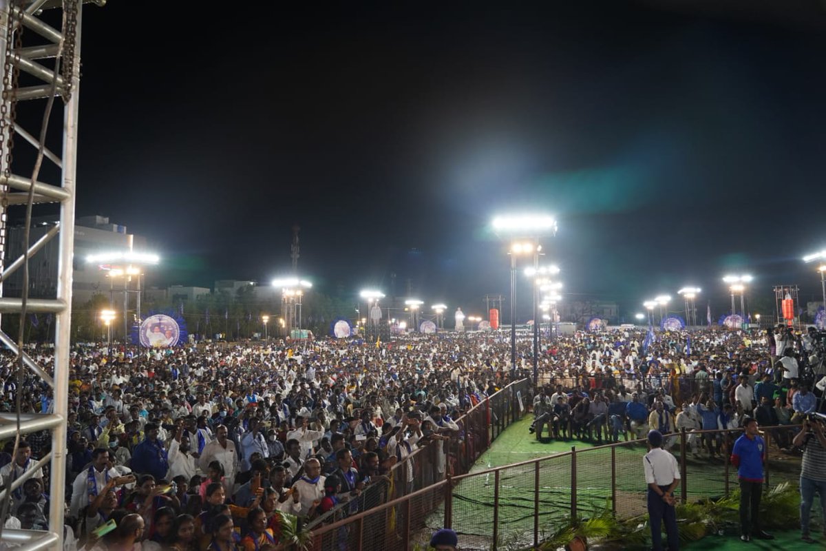 MHemantswaero's tweet photo. #CasteistMedia 
#CasteistMedia
#CasteistMedia 
#CasteistMedia
#CasteistMedia 
#CasteistMedia
#CasteistMedia 
#CasteistMedia
#CasteistMedia 
#CasteistMedia
#CasteistMedia @TV9Telugu
@Devi_Nagavalli
@justbarundas
@rajinikanthlive
@JournalistRoja
@mojotvtweet
@KandiSudershan1 https://t.co/5gMIb5We2z