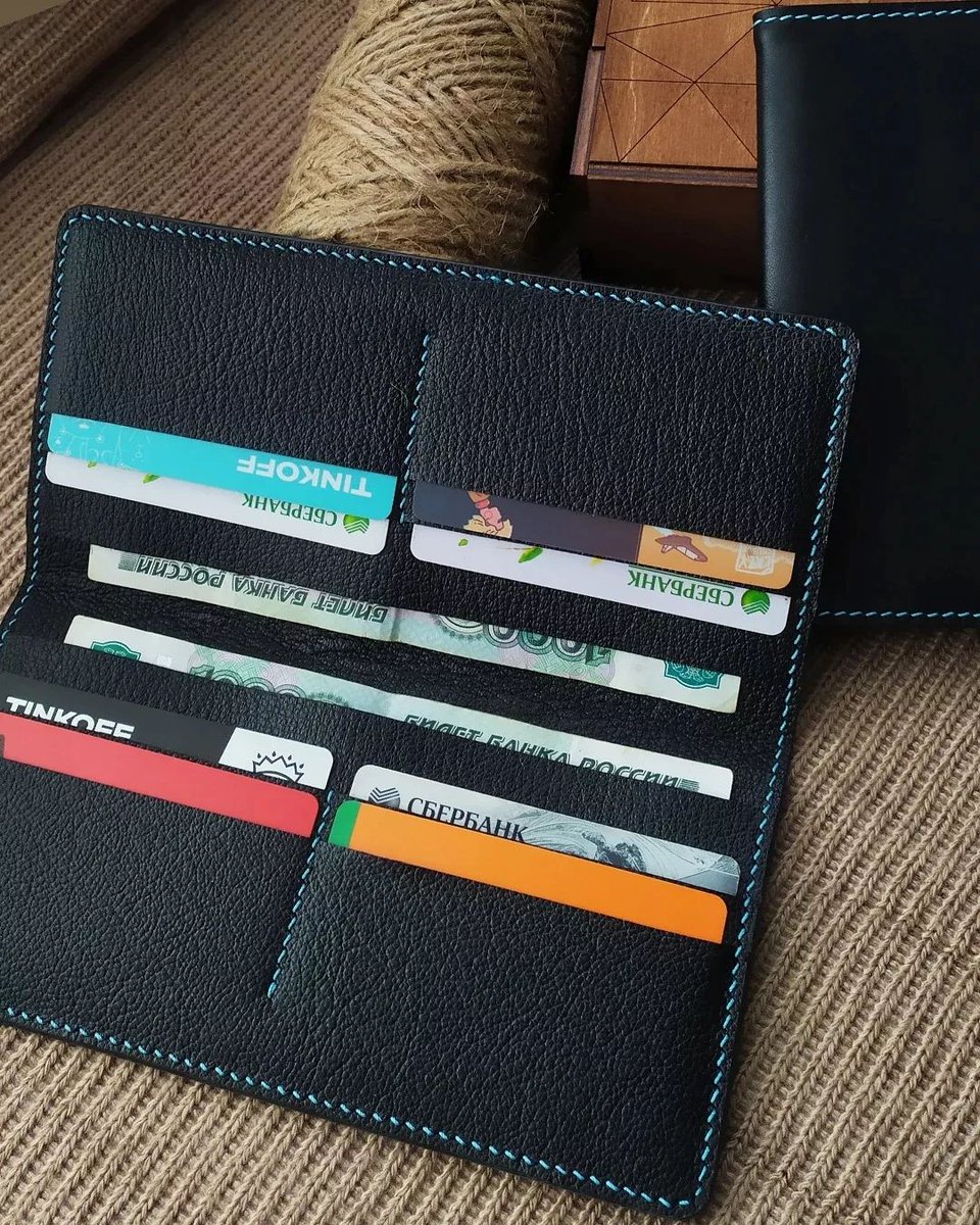 35leather's tweet image. ⚡Ну что, поехали.
В честь начала трудовой недели объявляем конкурс!

1 место: Ремень Black Edition
2. Лонг для карт и наличных
3. Кардхолдер

Условия:
- Ретвит этого поста и комментарий под ним
- Стоп в это воскресенье 03.07.

Всем удачи!

*Заказы принимаем в обычном режиме 🙂