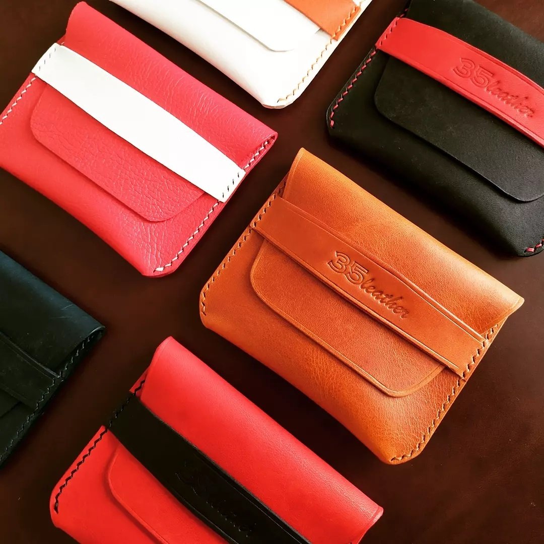 ⚡Ну что, поехали.
В честь начала трудовой недели объявляем конкурс!

1 место: Ремень Black Edition
2. Лонг для карт и наличных
3. Кардхолдер

Условия:
- Ретвит этого поста и комментарий под ним
- Стоп в это воскресенье 03.07.

Всем удачи!

*Заказы принимаем в обычном режиме 🙂