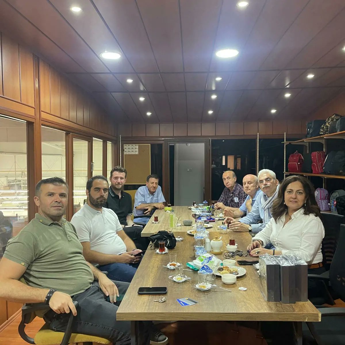 saraciyesander's tweet photo. Derneğimizin yönetim kurulu Haziran ayı toplantısı; yönetim kurulu üyesi ITO Deri Kürk ve  Saraciye Meslek Komite başkanı Sn. Turhan Akyüz' ün evsahipliginde Ordu da gerçekleşti. 
+++ https://t.co/f8LGTNSach