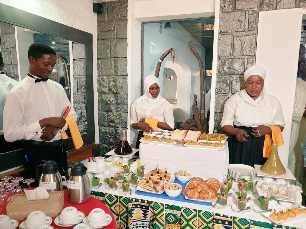 📢Nos remerciements à la <a href="/BM_Afrique/">Banque mondiale AFR</a> le Ministère de l'enseignement professionnel le <a href="/NigerProdec/">PRODEC Niger</a> et l'ANPE pour le soutien à 40 apprenants qui valorisent les métiers de la #restauration👩🏾‍🍳👩🏾‍🍳 au #Niger et à #Niamey et renforceront les besoins des hôtels et restaurants ds 6 mois 📌