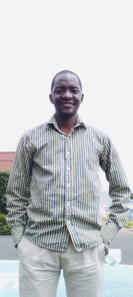 JicaUganda's tweet photo. Hey! 
I’m Samson Buwembo, a Ugandan trainee from JICA’s Knowledge Co-Creation Program on Improvement for Rice Cultivation Techniques. 
#KCCP @JICATBIC 
@JicaUganda @jica_direct_en @MoLGUganda 
@MAAIF_Uganda #PRiDeProject https://t.co/iqF6XfQfdA