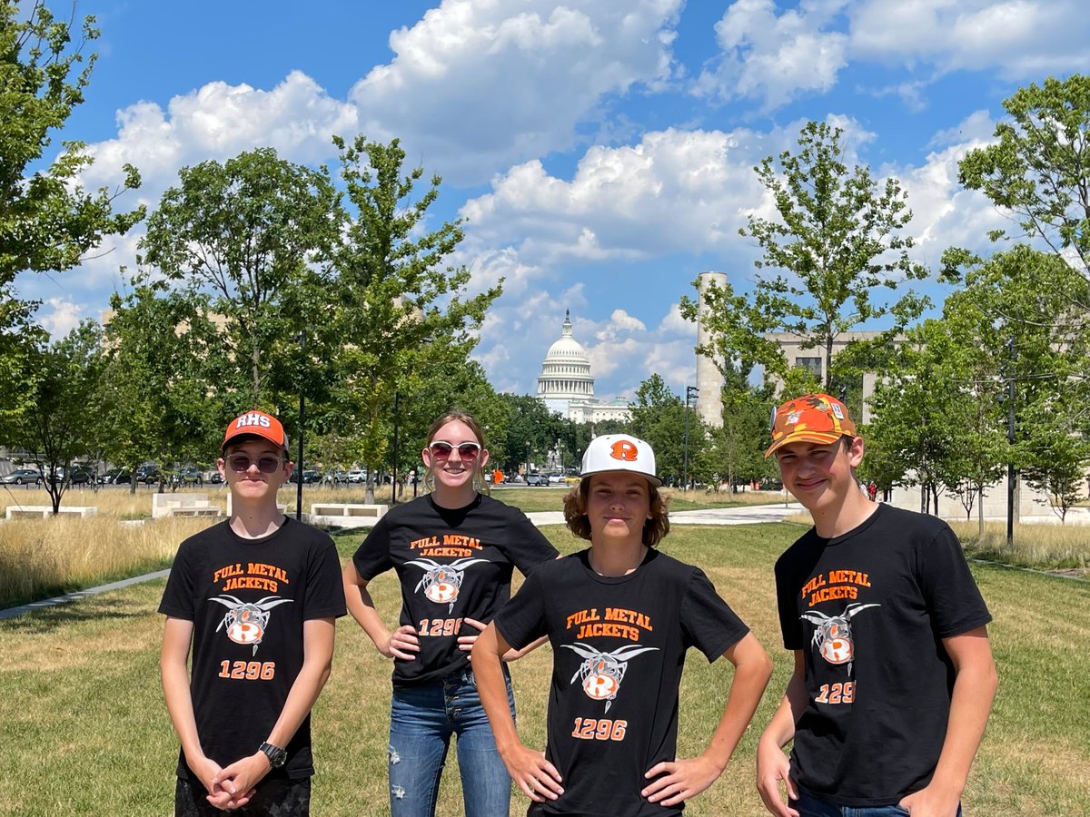 FIRST in Texas Team 1296 enjoying some sightseeing before participating in the SASA National Advocacy Conference.
#sasanac2022 #MakeItLoud #JFND