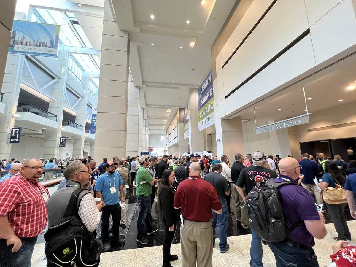safety_network's tweet photo. Day one ASSP conference in Chicago.  A little bit of back to normal! https://t.co/Xum375PwVw