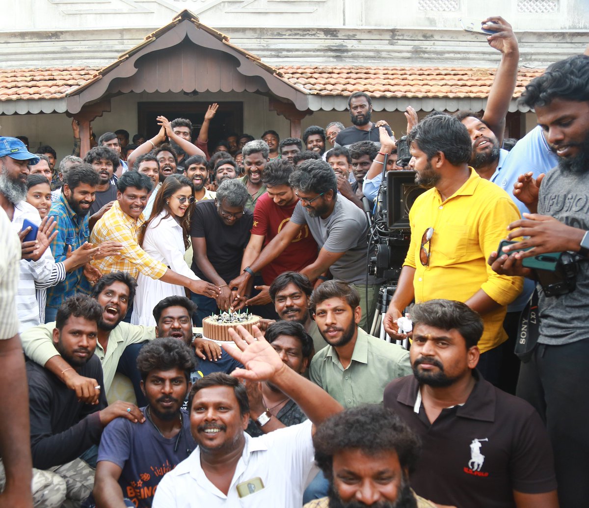 Maamannanfilm's tweet photo. #Maamannan team celebrates the wrap of their most significant  schedule. 
@mari_selvaraj @Udhaystalin @RedGiantMovies_  @arrahman 
Thanks for all the love and wishes. https://t.co/FXa7rx89ft