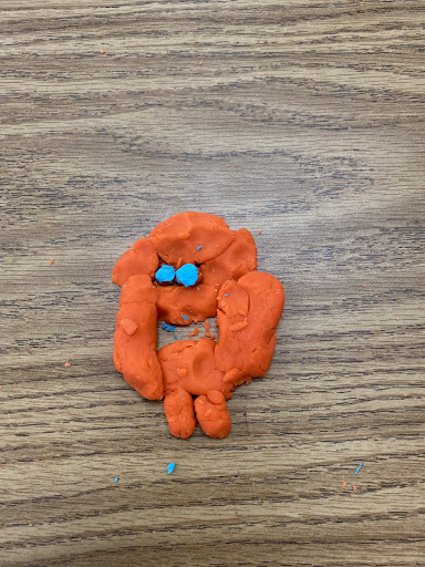 MoneyJeana's tweet photo. Kindergarten Fun Making Robot Designs and Geometric shapes @WCDE_TN @jerrysboyd @hayesc_wcde @SCESWildcats #summercampfun #learningisfun #playdoughfun https://t.co/XIEhjofKpy