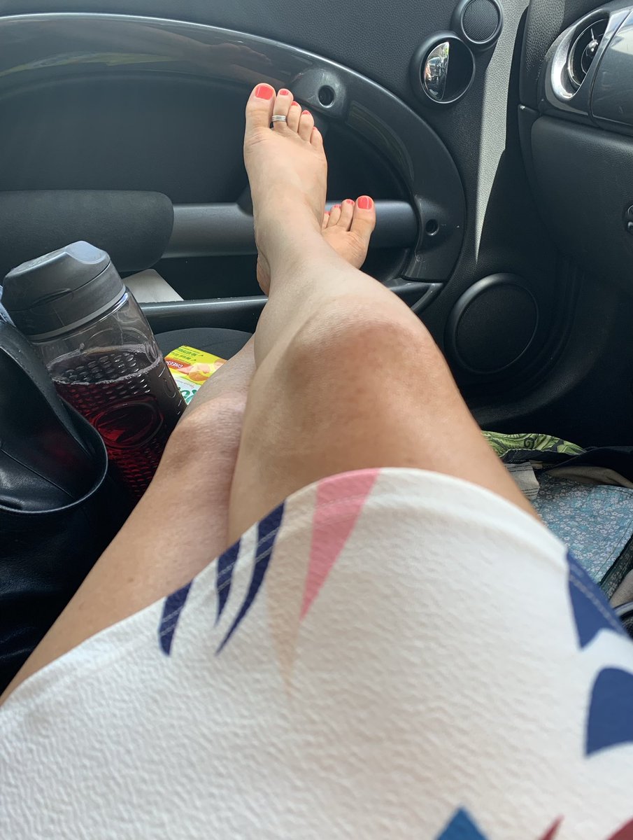 Pops__o's tweet image. I like sitting in my car at lunch, I can listen to the radio and get super comfy