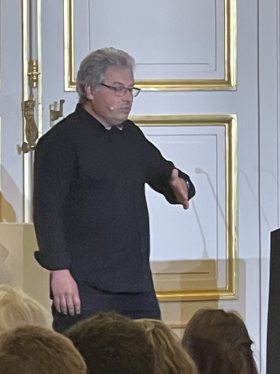 Annie Abela tweet media