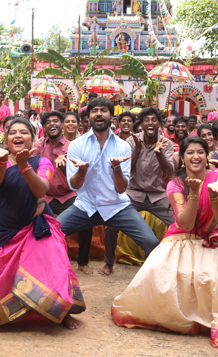 AkAjayDfc's tweet photo. @dhanushkraja @arrahman @RParthiban @theVcreations @iravin_nizhal @musiconDhwani @ArthurWisonA @RVijaimurugan @GenauRanjith @k33rthana @raakiparthepan @wired__ @onlynikil @divomovies @MirchiTamil #Thiruchitrambalam Audio Launch Eppo Thalaivaaaa🥺❤

@dhanushkraja | #Vaathi https://t.co/L3XOhBSGOB