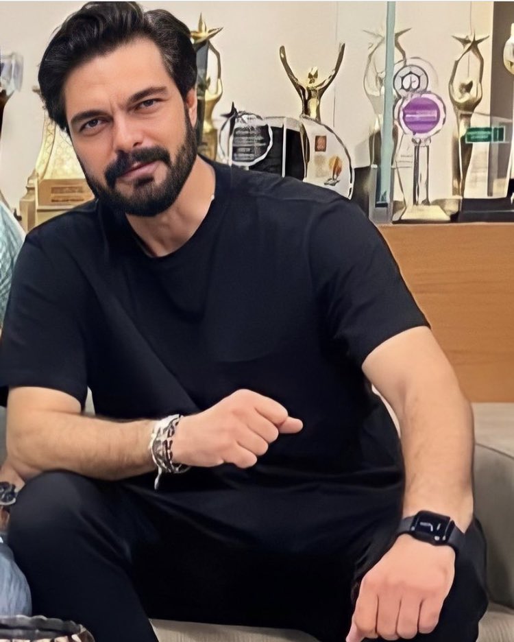 Bom dia ♥️♥️ #HalilİbrahimCeyhan