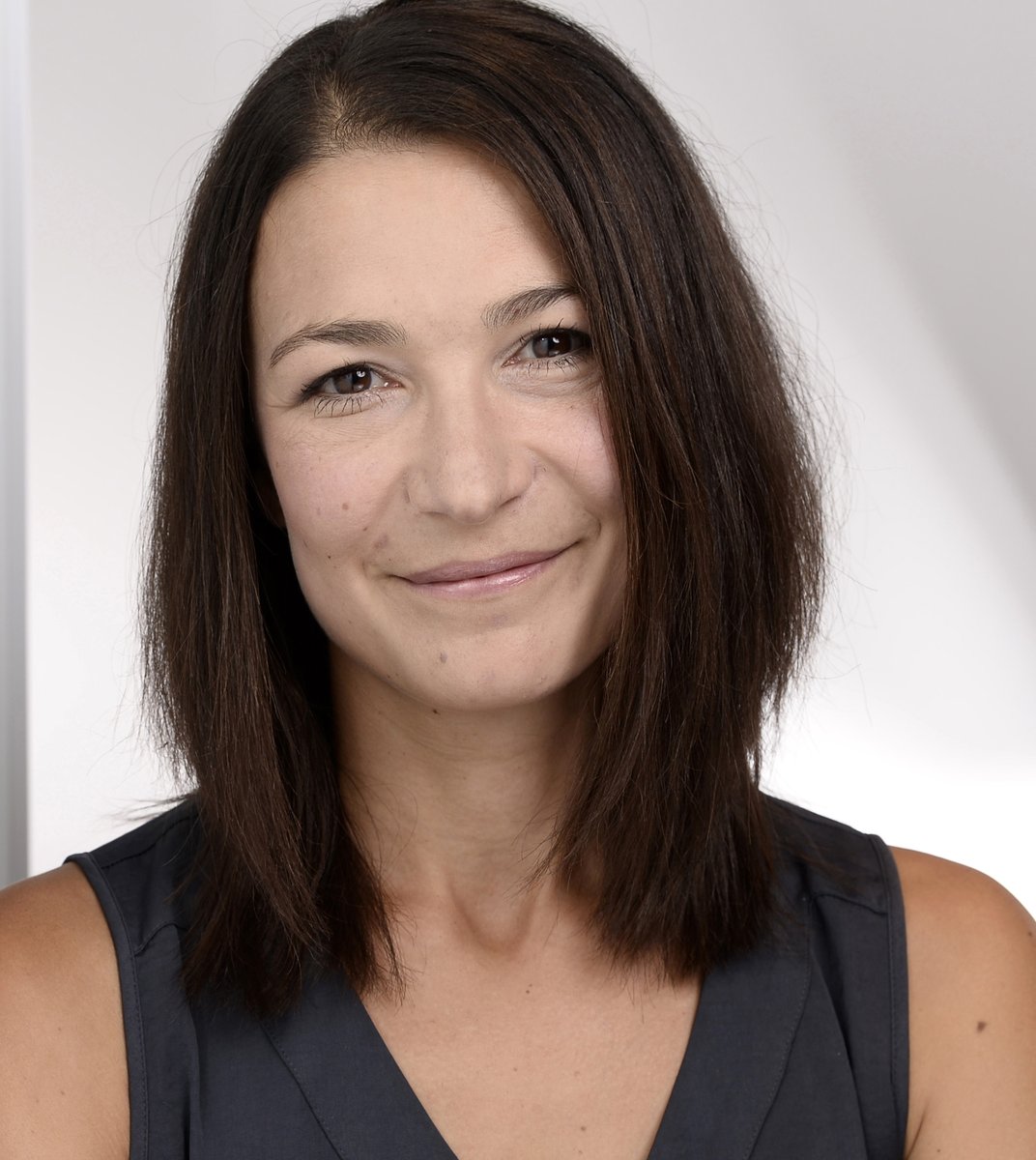 GRC Venom (@grcvenom) on Twitter photo Our next speaker is Helena Safavi <a href="/SafaviLab/">Safavi Lab</a>. The Safavi lab explores marine venom for biomedical purposes. They currently focus on peptides that mimic hormones. Join us at the #GRCVenom22 to learn more. Our next speaker is Helena Safavi <a href="/SafaviLab/">Safavi Lab</a>. The Safavi lab explores marine venom for biomedical purposes. They currently focus on peptides that mimic hormones. Join us at the #GRCVenom22 to learn more.