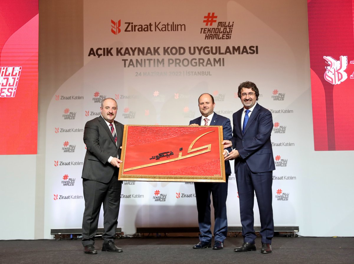 ziraatkatilim's tweet image. Bankamız tarafından Milli Teknoloji Hamlesi kapsamında düzenlenen “Ziraat Katılım Açık Kaynak Kod Uygulaması Tanıtım Programı”; Sanayi ve Teknoloji Bakanımız Sayın Mustafa Varank,