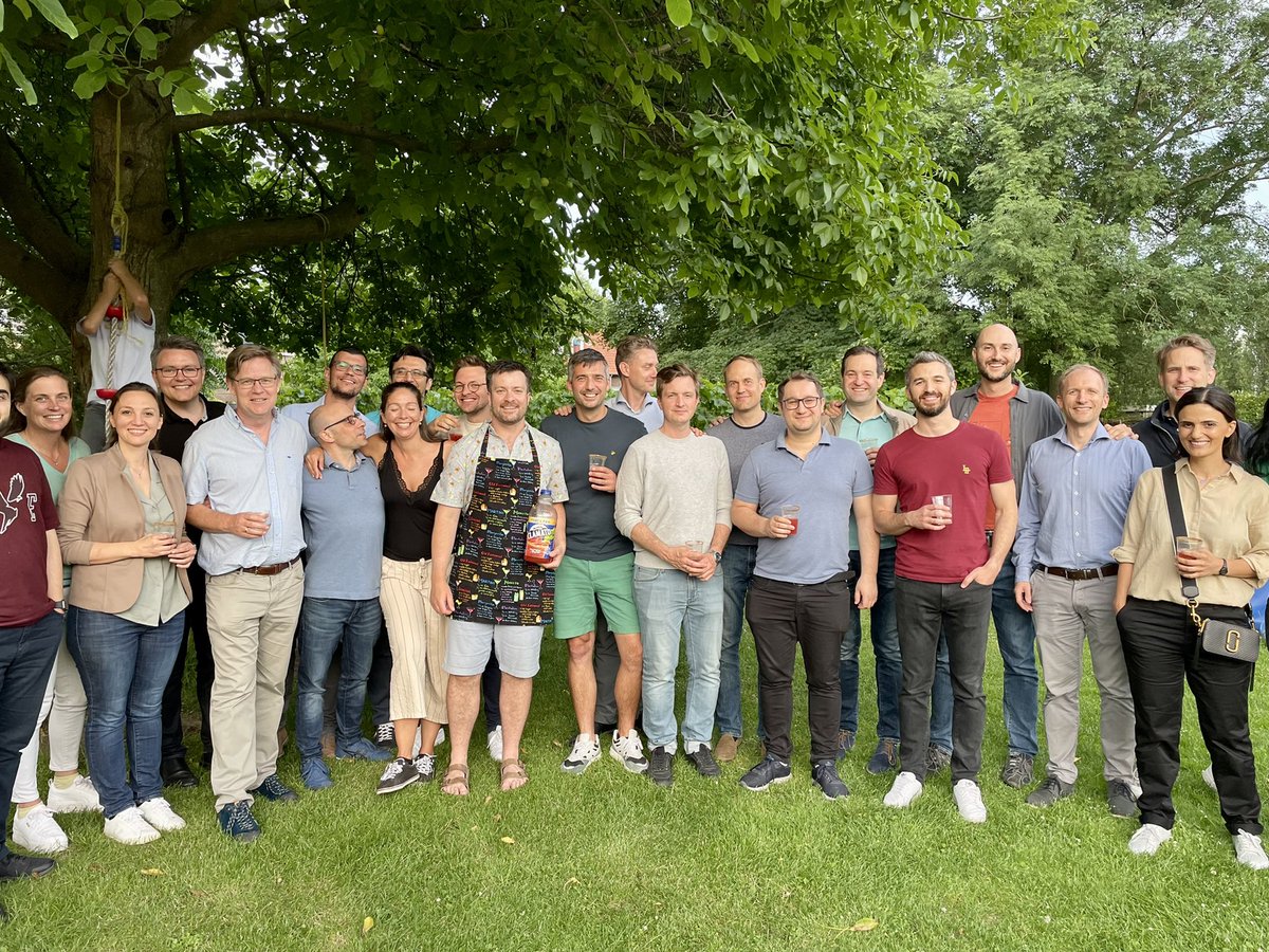 BobWeijs's tweet photo. Privileged to have these 25 international #EPeeps - Experts/Friends in our own backyard in @uitMaastricht .. Creating Memories and International Collaborations (.. and 🍹)🙌🏼 #das_cam_2021 @EHRAPresident @MaastrichtUMC @escardio https://t.co/sBpKBT1pjH