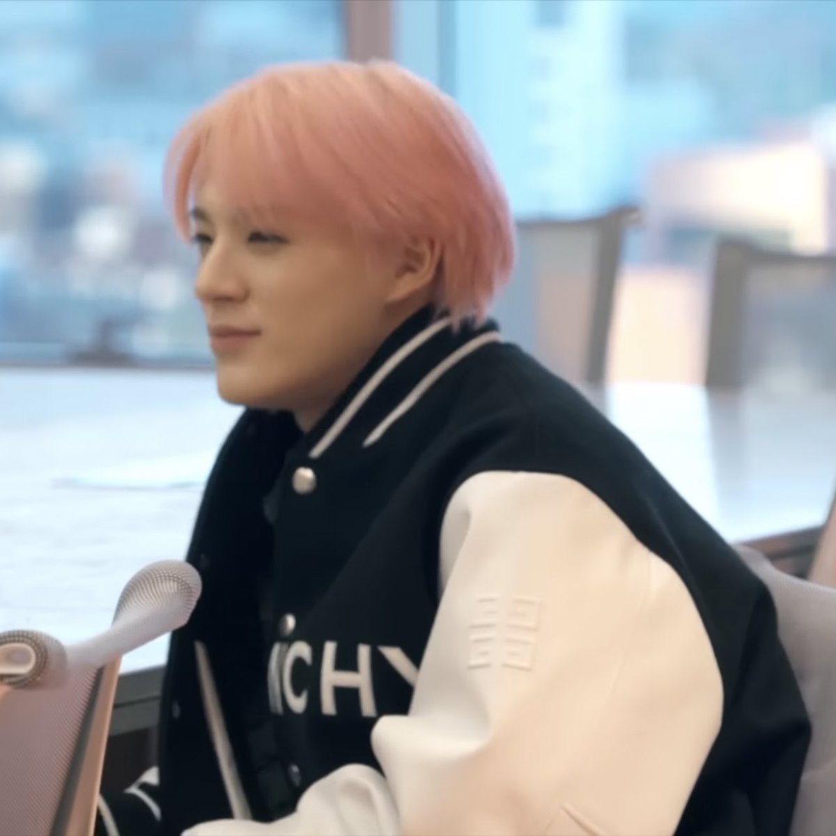 เหมือนลูกเต่า