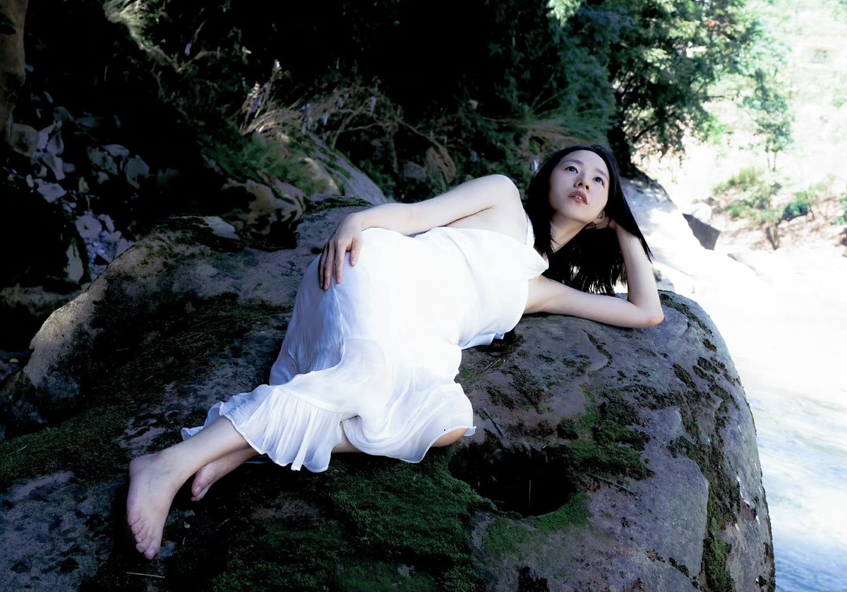 unnell44's tweet photo. 在光里漂浮着
潮湿的夏
#photography #unnell #zhuz1 https://t.co/1TkNiotbAG