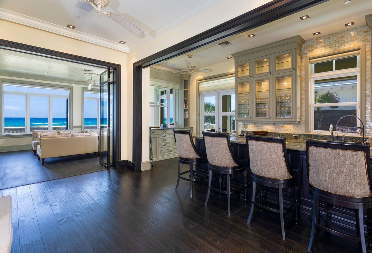 PascalLiguori's tweet photo. Serene beach house with seemingly endless ocean views🌾

📍701 N Ocean Blvd, Delray Beach
6 bed | 6 bath | 6,494sf
Listed at: $15,250,000

Interested in a private tour? Contact The Pascal Liguori Group today: 📲 561.789.8300
https://t.co/PWdf2skAjx https://t.co/KeVgGHUO64