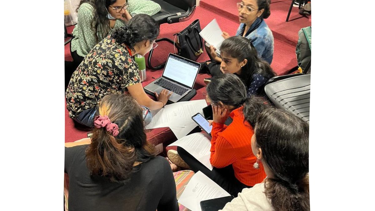 ConstitutionCAD's tweet photo. Last Saturday, we spent a delightful 2 hours interacting with the students at the @NSoJ_Bangalore 
Our #workshop introduced them to India’s Constitutional History &amp; engaged them with primary reading materials like the #ConstituentAssemblyDebates &amp;Historical Constitutions. (1/2) https://t.co/gqhxcV6pJS
