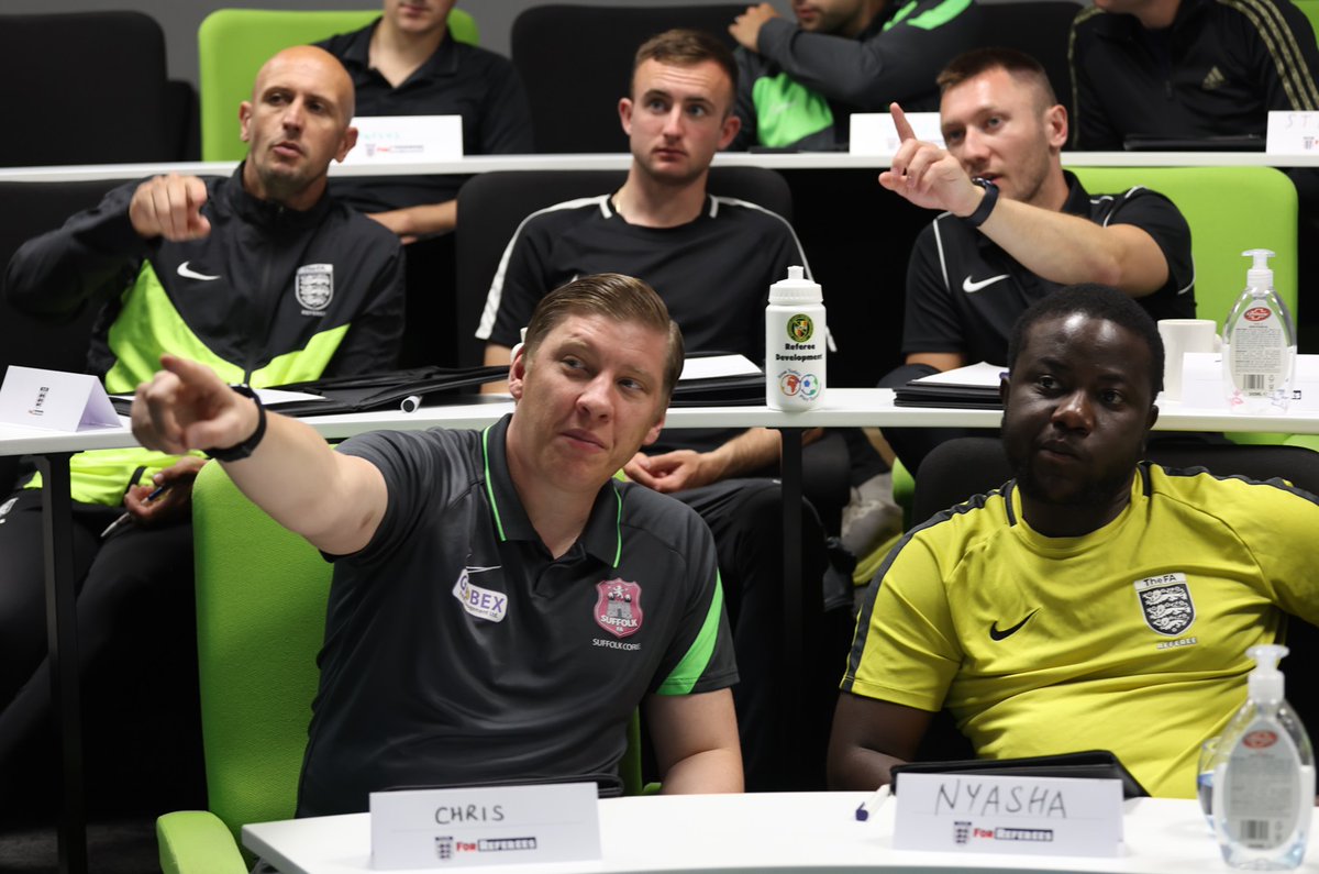 Yesterday we welcomed just under 100 new Level 4 #Referees to Warwick for a training day! 🙌

Sessions included penalty area decision making, assistant refereeing and speed, agility and dynamic movement. 🌪
