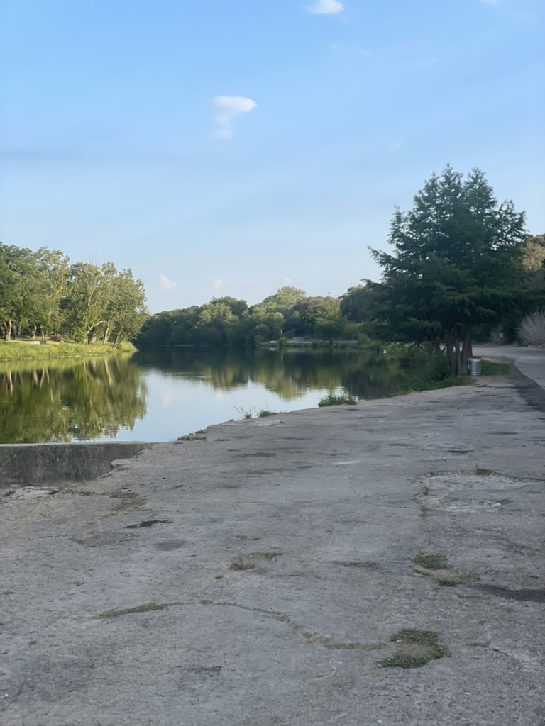 bloomer_sa's tweet photo. Morning run by the Blanco River. No #runrant - just enjoyed the views. https://t.co/ses8KHYyyq