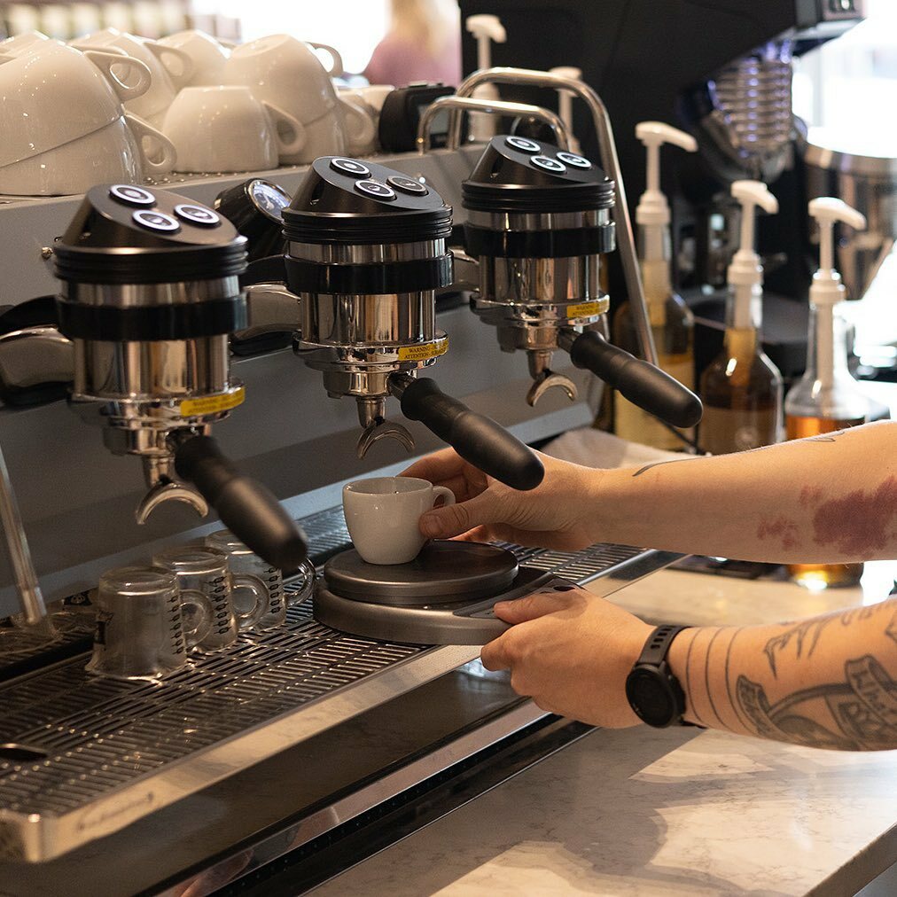 FrothyMonkey's tweet image. But first, #frothy! Here are the hours this week for all our locations: 

12South  7 am – 8 pm
Nations, Chattanooga  7 am – 9 pm
Downtown Nashville  7 am – 3 pm
East Nashville  Sun 7 am – 3 pm / Mon-Sat 7 am – 9 pm
Franklin / Mon – Sun 7 am – 9pm
Downtow… instagr.am/p/CfTzXrPLnYf/