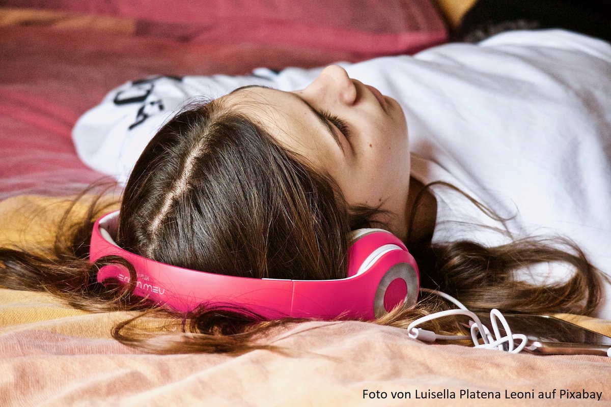 Stabsstelle_ALP's tweet photo. Lernen, wie man einen eigenen #mebis-Kurs zum Zuhören👂🎧 in der GS erstellt! Die #eSession am 29.6. zeigt ein konkretes Beispiel, bietet vielfältige Anregungen und beantwortet Fragen.
Noch schnell anmelden:👉https://t.co/udNDItcQ1n #twlz #BayernEdu #PrimarEdu #DSdZ @KM_Bayern https://t.co/WIyIEuUa6b