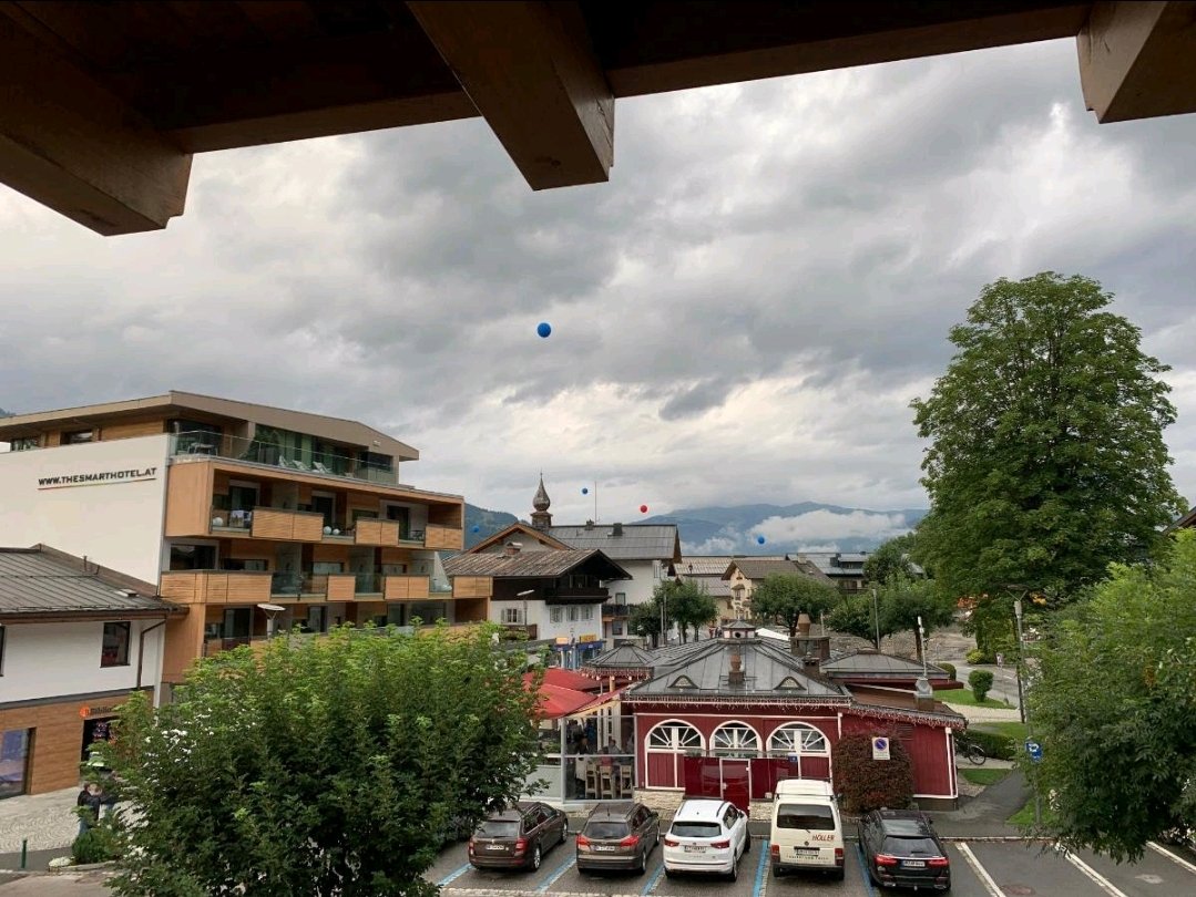 touriste_aa's tweet photo. من اجمل شقق كابرون 🇦🇹📸🥰

شقق فايدمانسايل في قرية #كابرون اختيار مميز وتعد من اعلى الشقق في التقييم 9.2/10 ومن الاعلى طلباً وتوفر بطاقة الاماكن السياحية

لمشاهدة الاسعار والحجز 👇

https://t.co/BdheaeY3Dr

تعتبر من اقل الاسعار في القرية https://t.co/3MVTt4rHey