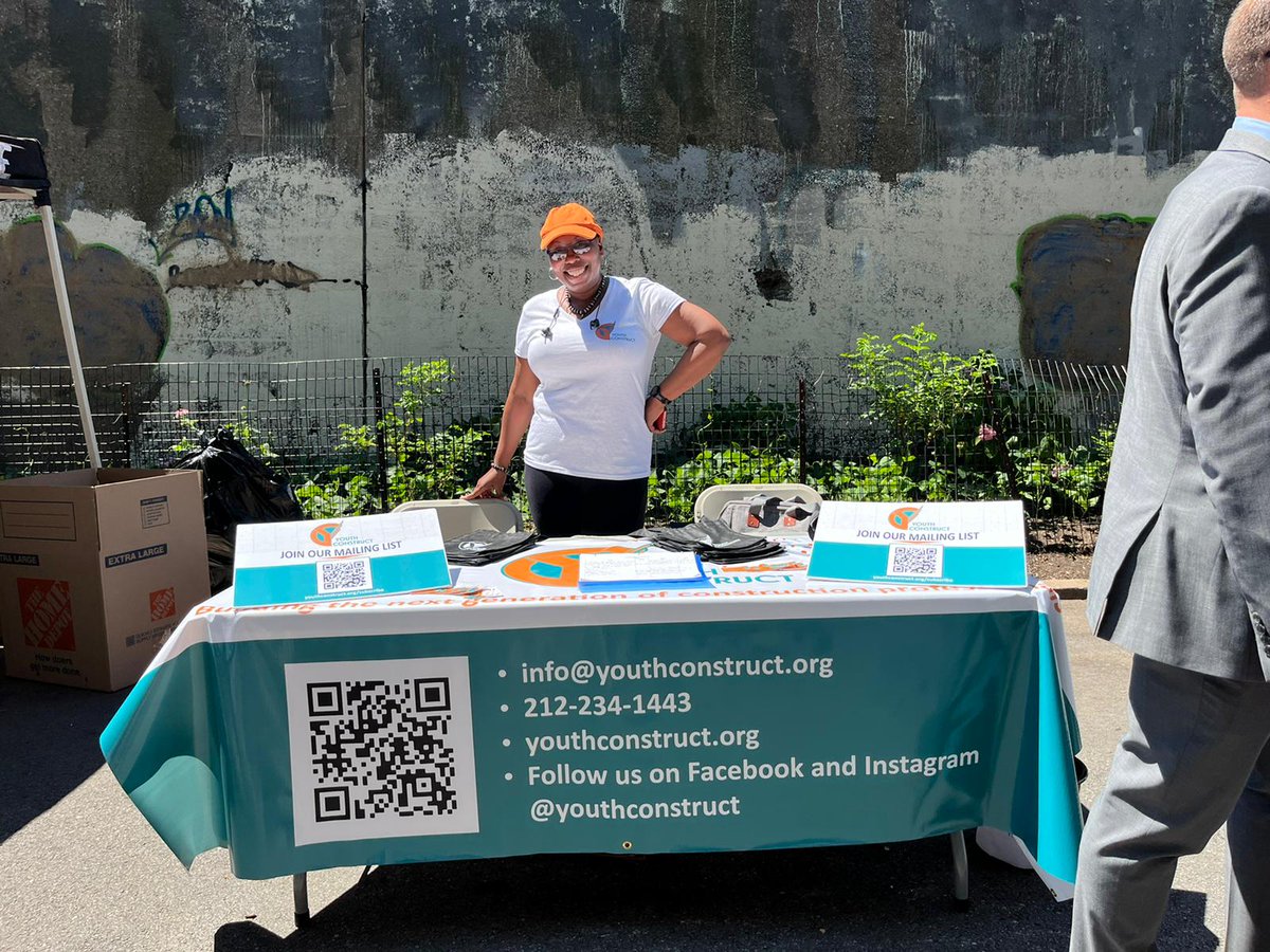 YouthConstruct's tweet photo. What a great month for @YouthConstruct!
On Saturday, June 25, we made our debut at Harlem Pride, Harlem's annual celebration of Pride Month. https://t.co/1WepHknzSQ
#YouthConstruct #HarlemPride #internships #hope2022 #constructionindustry #Harlem #experience #constructionadmin https://t.co/rWpK7eweOm