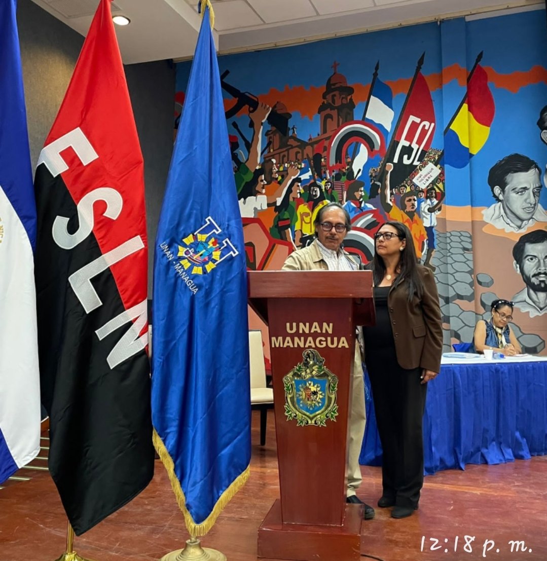 siproesunanleon's tweet photo. Maestra Juana Mercedes Machado, Maestro Roberto Sánchez, Maestro Felipe Campos y Maestro Fernando Baca. 
¡¡¡Vivan los docentes Universitarios de Nicaragua!!!
#4319FuerzaDeVictorias 
#SiproesUnanLeon
#LeonRevolucion https://t.co/3ptYkBGP84