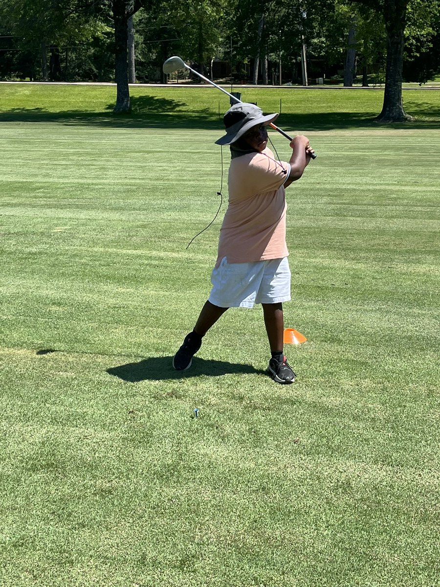 FirstTeeMS's tweet photo. First Tee is in FULL Swing๐๐ฟโโ๏ธ
Summer Class Registration ends this weekโณ๏ธ๐ฑ๐ป
#buildinggamechangers #SummerClasses #4WeeksLeft #Golf #Fun #kids #youthgolf #friends #mississippigolf #FirstTeeCentralMS #CoreValues #lifeskills #coaches #volunteers https://t.co/Hfac9c26hF