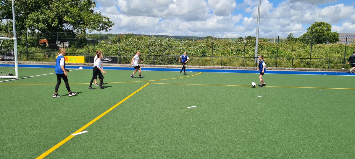 Pencoed PE Dept tweet media