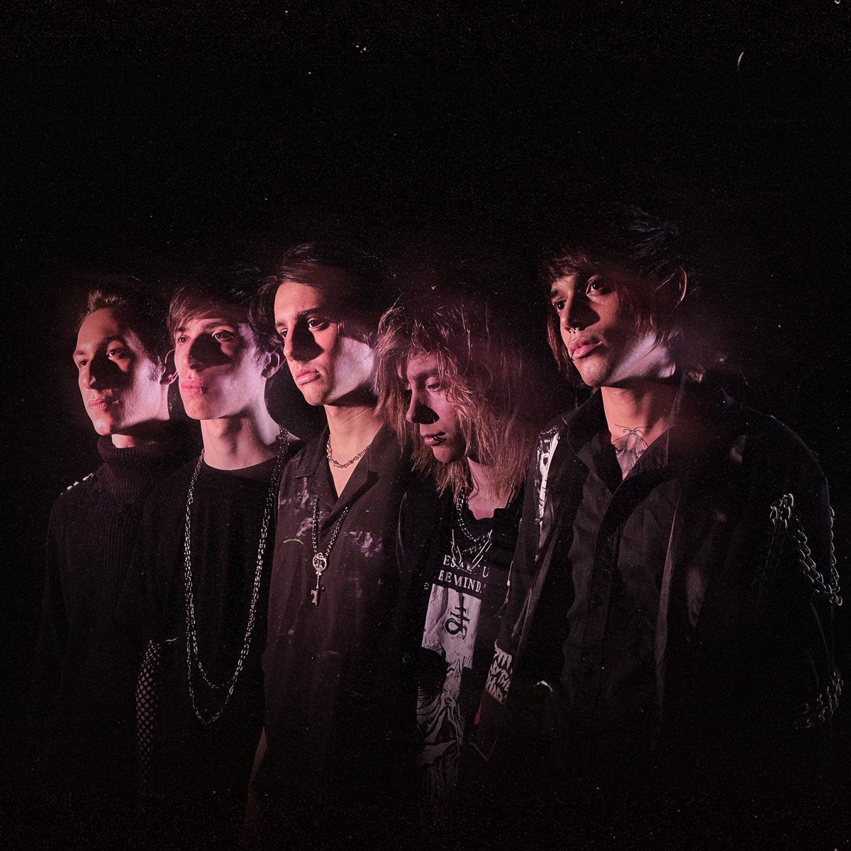 Stain The Canvas tweet media