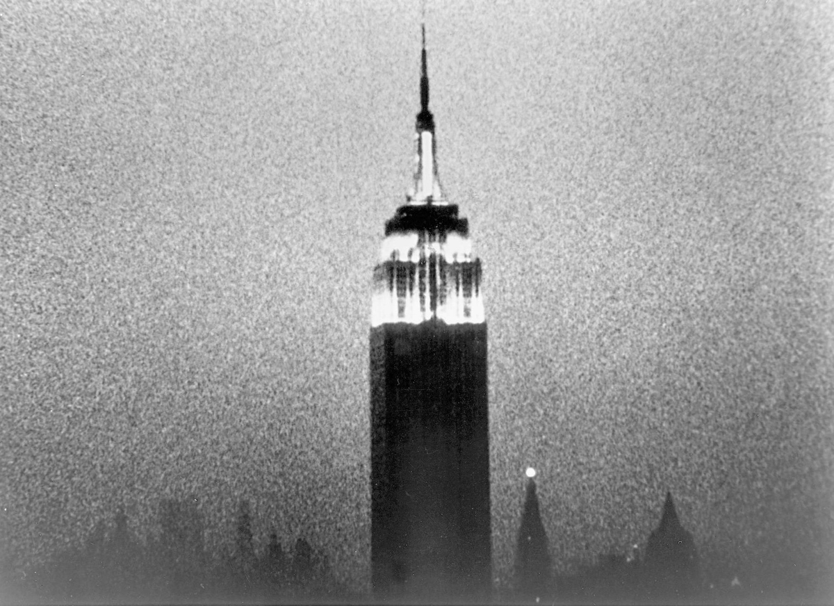 IndieWire's tweet photo. Exclusive: Andy Warhol's "Sleep," "Empire," and "Chelsea Girls" will screen at Anthology Film Archives in August. The first two films run over five and eight hours long, while “Chelsea Girls” involves over three hours of dual-screen projection. https://t.co/QcMfnDgN63 https://t.co/KrjQV2u2C8