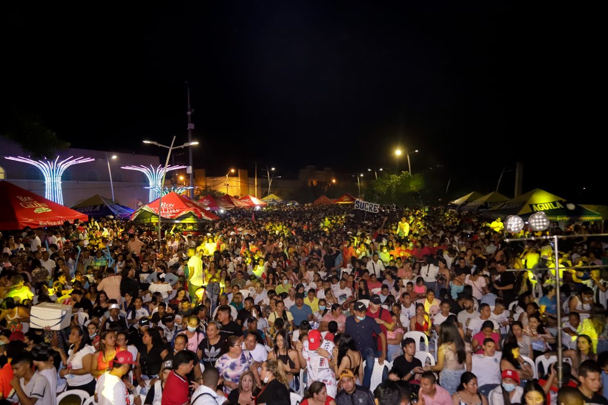 caordosgoitia's tweet photo. Las Fiestas del Río y la Feria Nacional de la Ganadería fueron mágicas. Los monterianos y cordobeses volvieron a sentir el placer de salir a las calles para disfrutar y acoger a miles de turistas, que llegaron a la ciudad para vivir esta experiencia cultural maravillosa. https://t.co/hYkXGQyDe3