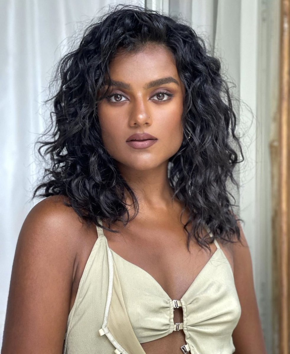 stef. on Twitter: "RT @FilmUpdates: Simone Ashley for the JACQUEMUS