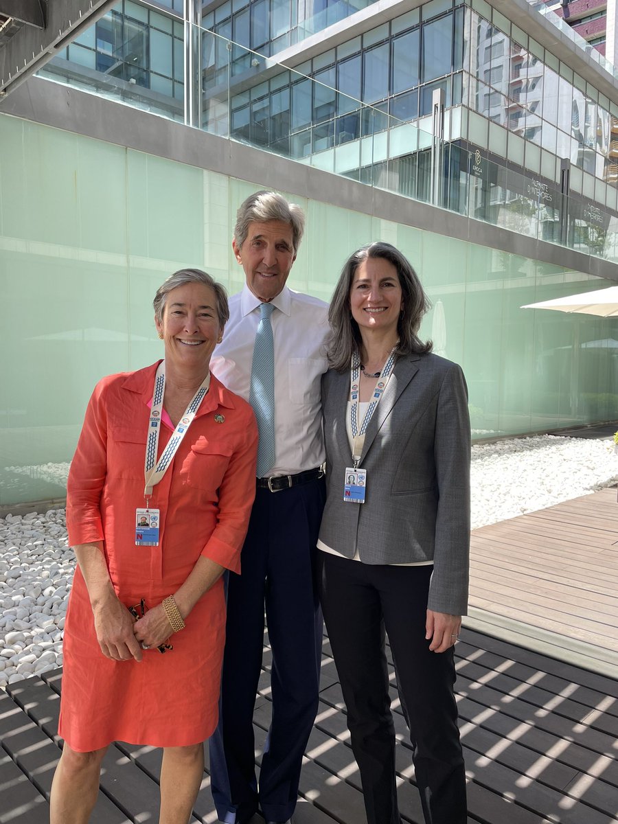 InVeritas_Jones's tweet photo. A pleasure to speak to @SpecialEnvoy today at #UNOC2022 about climate &amp; plastics. Global plastic production will account for 20% of oil demand by 2050. We can’t tackle the climate crisis without reducing plastic production. #OceanClimateAction https://t.co/fUMUILb2eO