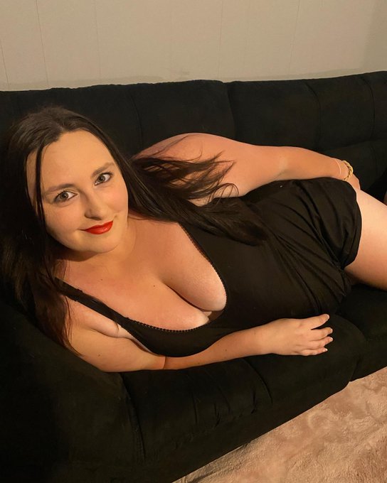 Lady in the streets freaky in the sheets 😈🤤🤤👅🔥 https://t.co/9qscvTOIGG