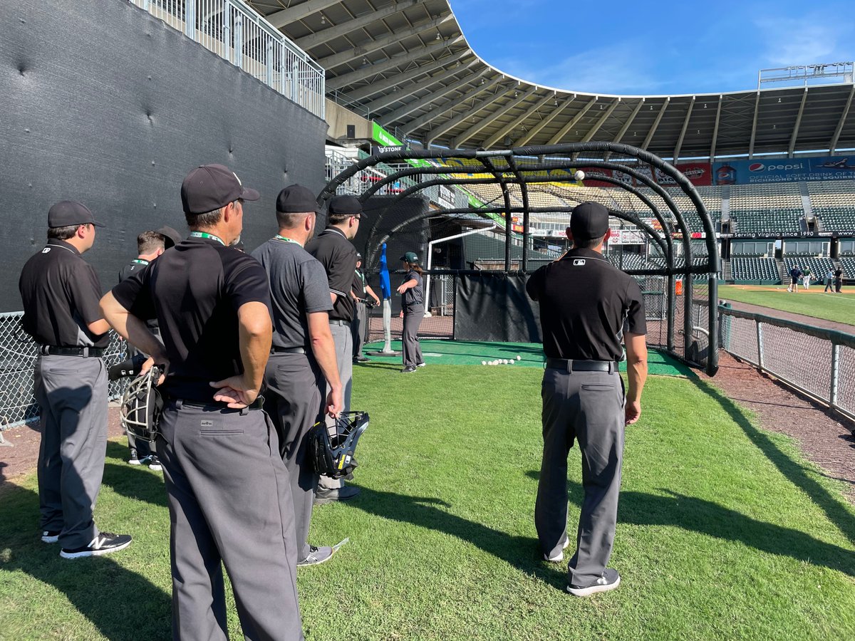 perrybarber's tweet photo. At the Richmond camp, attendees got the benefit of instruction by minor league umpires for the Flying Squirrels series: Kellen Martin, Tanner Moore, and my personal favorite Jen Pawol, who got her first taste of pro ball working a 2016 Mets spring training game with Yours Truly. https://t.co/T7tkco0Txw