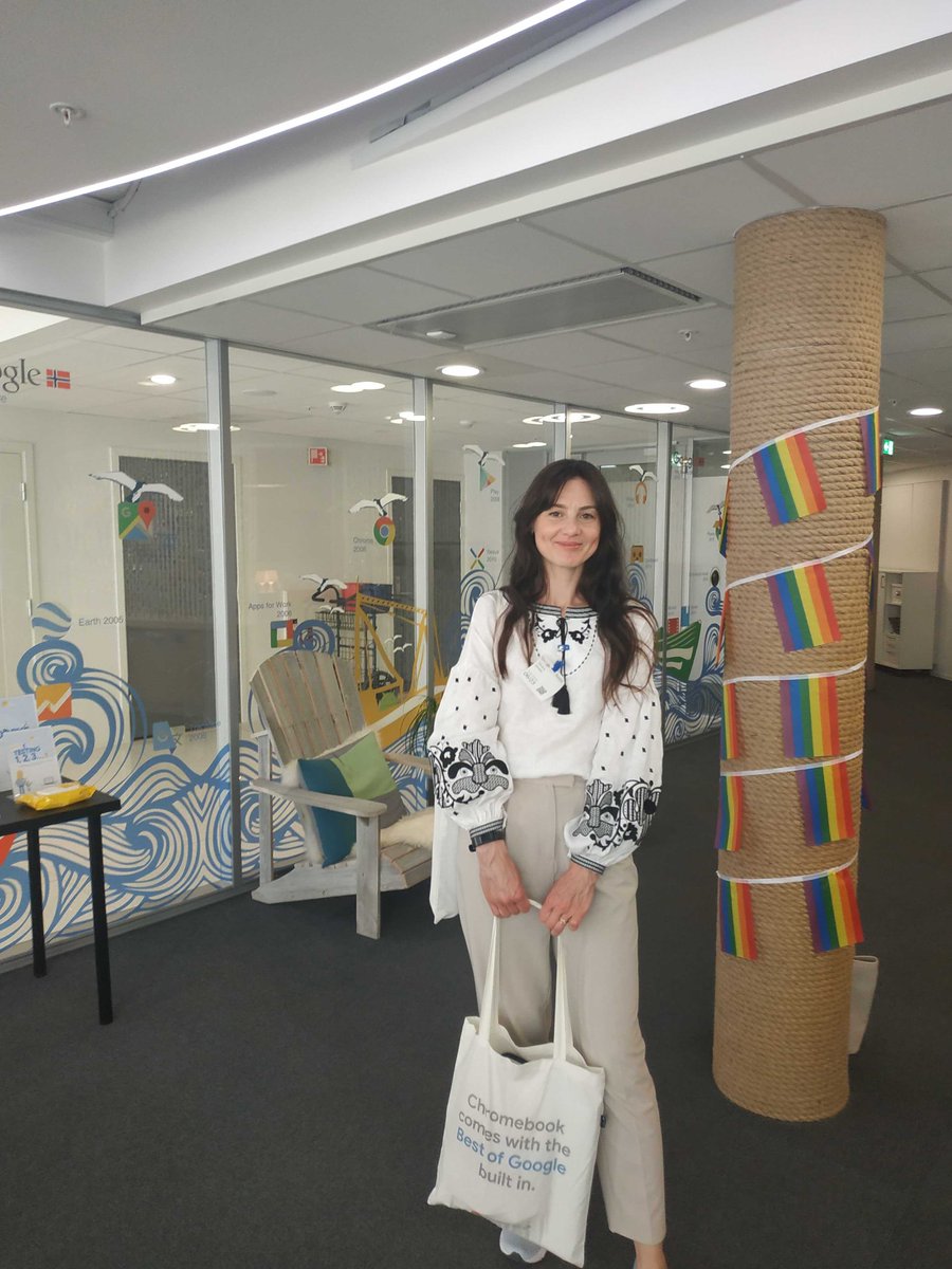 T_E_E_I_'s tweet photo. Thank you, @Google , for the new computers for our amazing Ukrainian volunteers. https://t.co/9fMMOhtQ2n