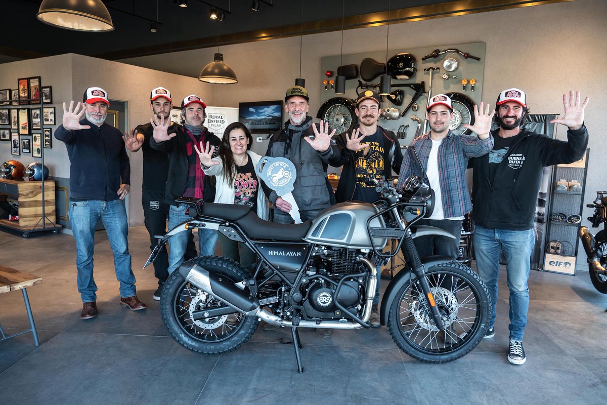 MDZ_Autos's tweet photo. 😲 🇦🇷 💪🏻 Royal Enfield entregó su unidad 5.000 producida en Argentina
.
#auto #autos #car #cars #industriaautomotriz #usados #0km #testdrive #industria #Mendoza #Argentina #motos #royalenfield https://t.co/ZXZMoxkYpP https://t.co/od7wDLqeR4
