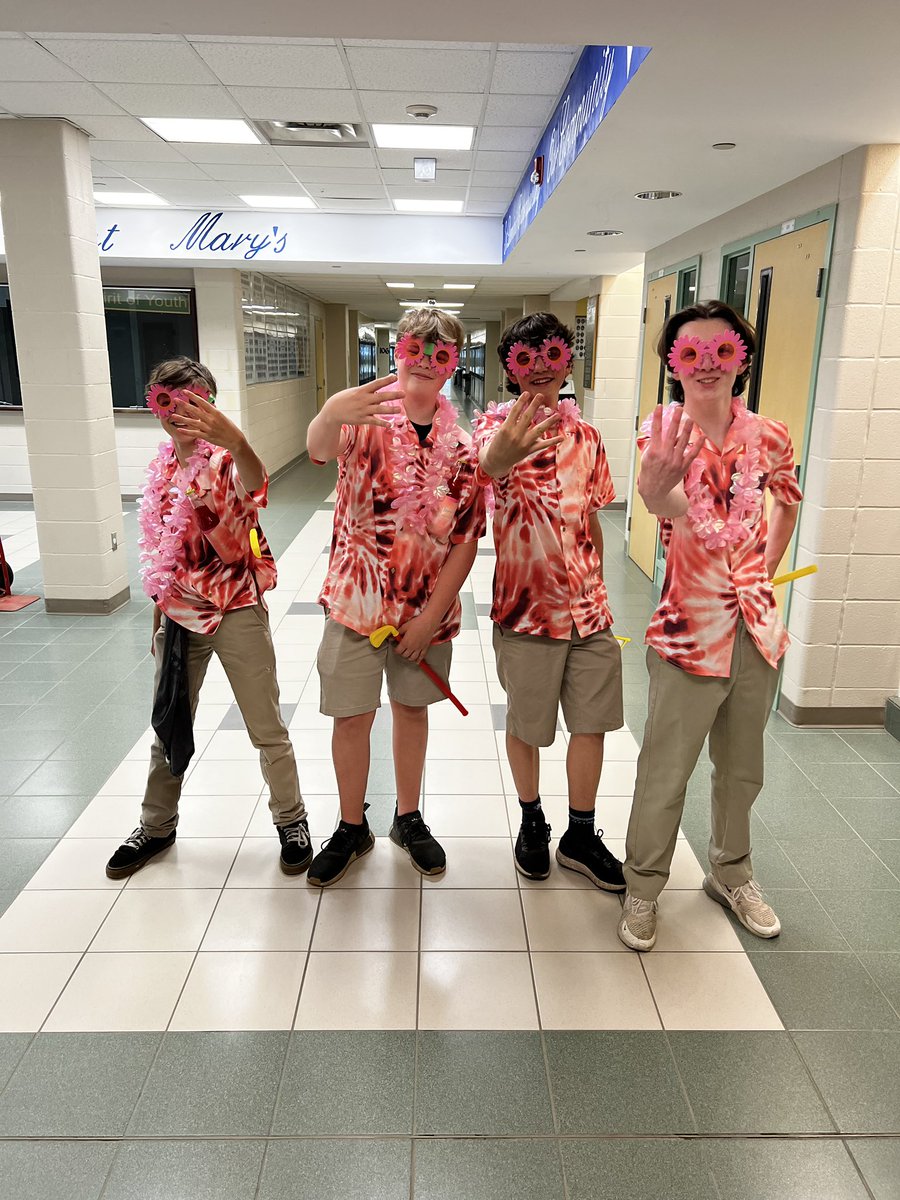 St_DominicCSS's tweet photo. These grade 9’s look ready for summer and next year’s golf team too!! #domspride #strongerbettertogether https://t.co/0GSBVGajdQ