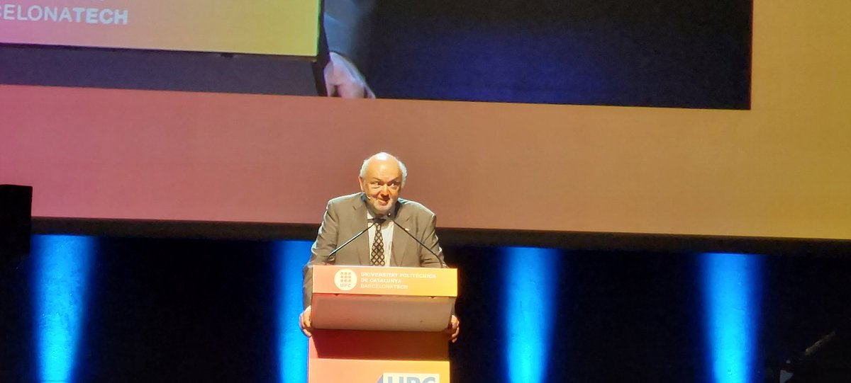 Orgullós de formar part de la comunitat #50anysUPC 
Sense límits <a href="/la_UPC/">Universitat Politècnica de Catalunya (UPC)</a> i <a href="/fib_upc/">FIB - UPC</a> continuem creant present i futur.