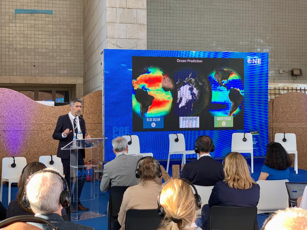 Digital ocean side event at #UNOC2022. Pierre Bahurel  <a href="/MercatorOcean/">Mercator Ocean International</a> is presenting how they are preparing a full-integrated ocean knowledge system for ocean prediction.

“It’s very important that with #DTO the EC won’t start from scratch, but  connect assets that already exist”.
