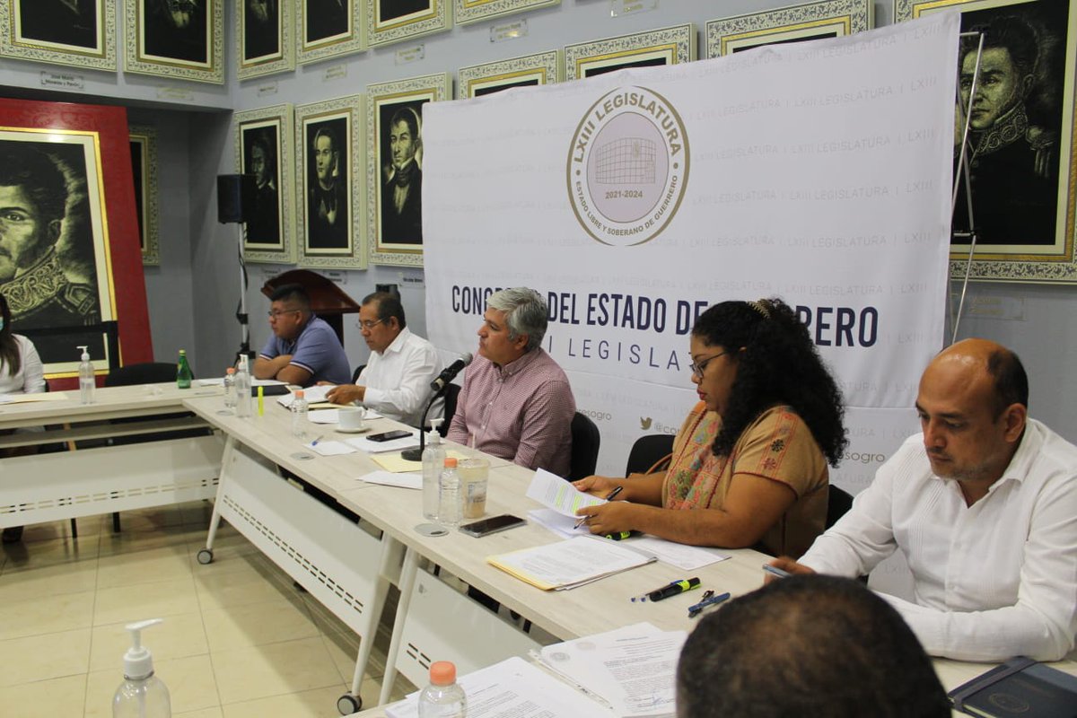 congresogro's tweet photo. Las #ComAsuntosIndígenasyAfromexicanos y #ComSeguridadPública se declararon en sesión permanente para trabajar en el dictamen sobre las observaciones hechas por el Ejecutivo del estado al decreto 183 de reforma a la Ley 701 de Derechos de los Pueblos Indígenas y Afromexicanos. https://t.co/sACgs0udmk