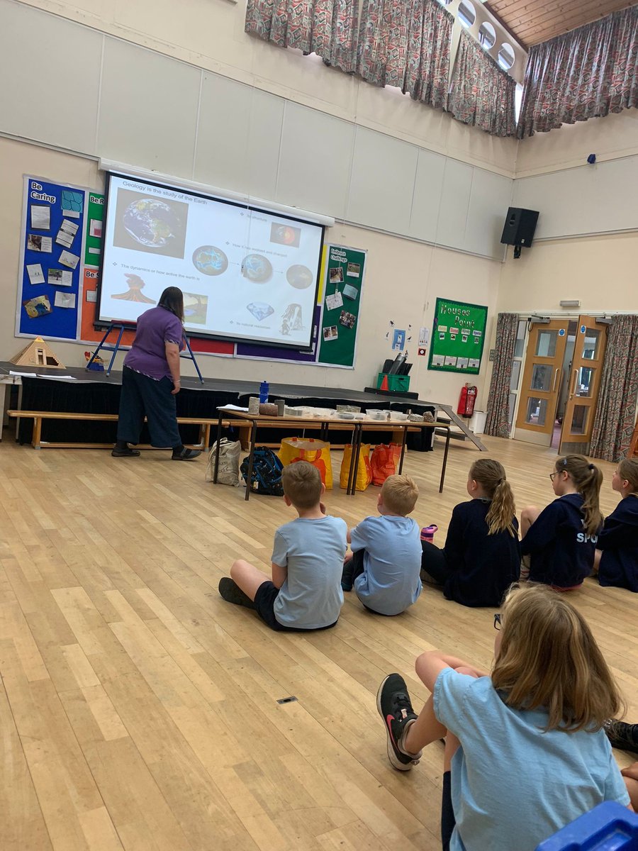 ValePrimarySch's tweet photo. Year 3 and 4 had a fantastic Rock workshop today with Kerry Henderson, geologist and STEM ambassador. @STEMLearningUK #scientistsofthefuture #activelearning #enrichinglearning #inspiringall https://t.co/YqgfxjG9bI