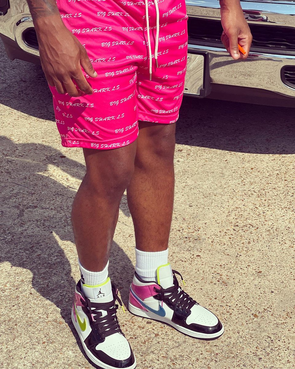 BigSharkLS's tweet photo. Available In Pink, Green, Blue, full set $40 🤩💞🦈 
BIG SHARK LIFESTYLE ‼️, dm to make a purchase today. https://t.co/zeClbxxysv